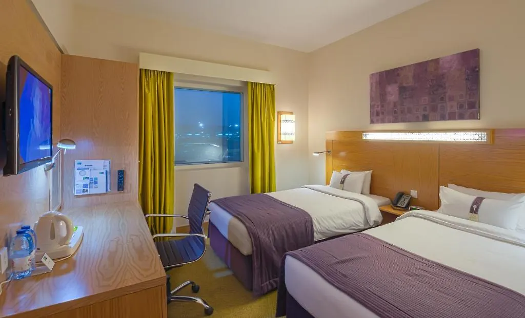 Holiday Inn Express Dubai Airport By Ihg Hotel