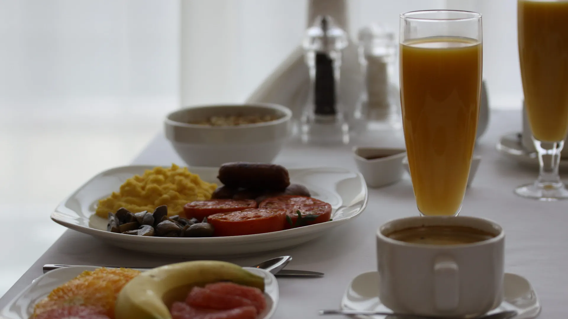 Hotel Holiday Inn Express Dubai Airport By Ihg
