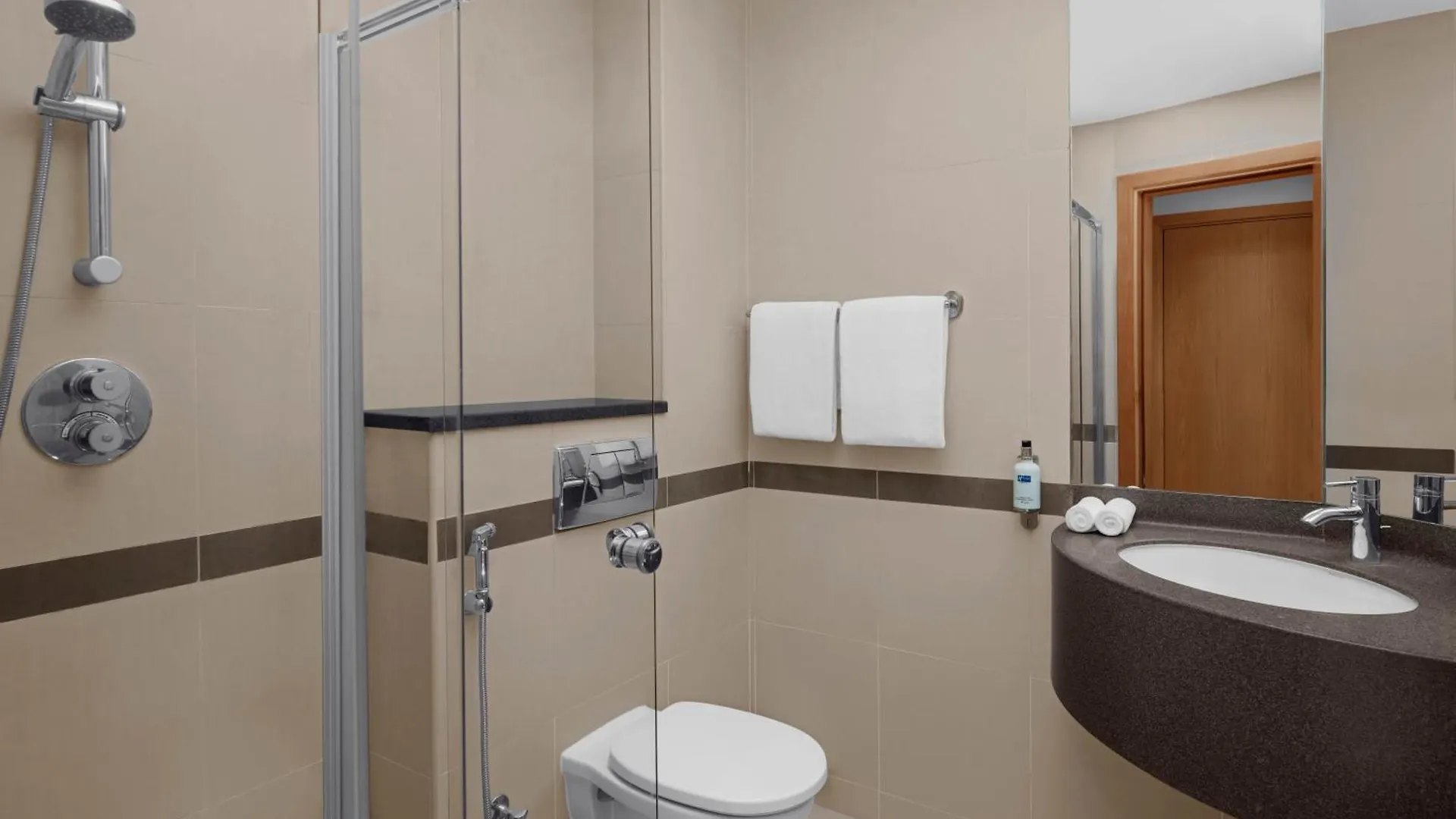 Holiday Inn Express Dubai Airport By Ihg Hotel