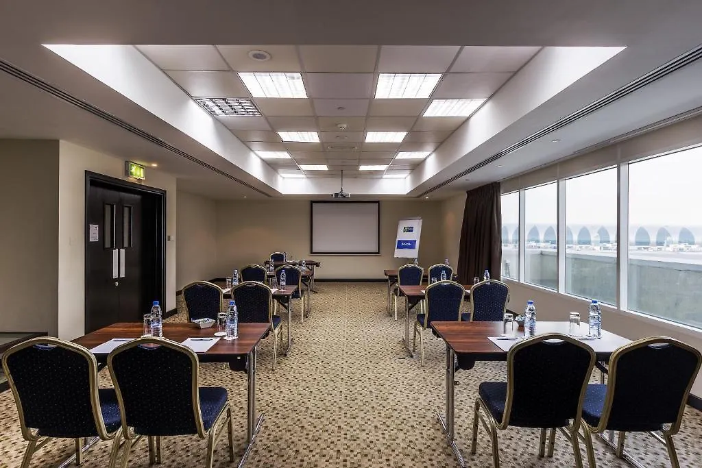 Holiday Inn Express Dubai Airport By Ihg