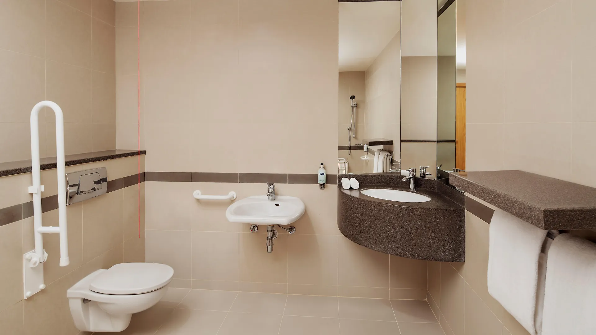 Hotel Holiday Inn Express Dubai Airport By Ihg