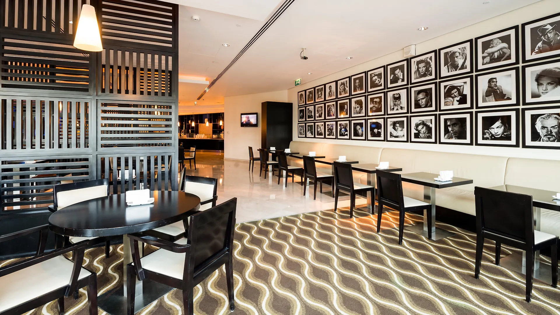 Holiday Inn Express Dubai Airport By Ihg