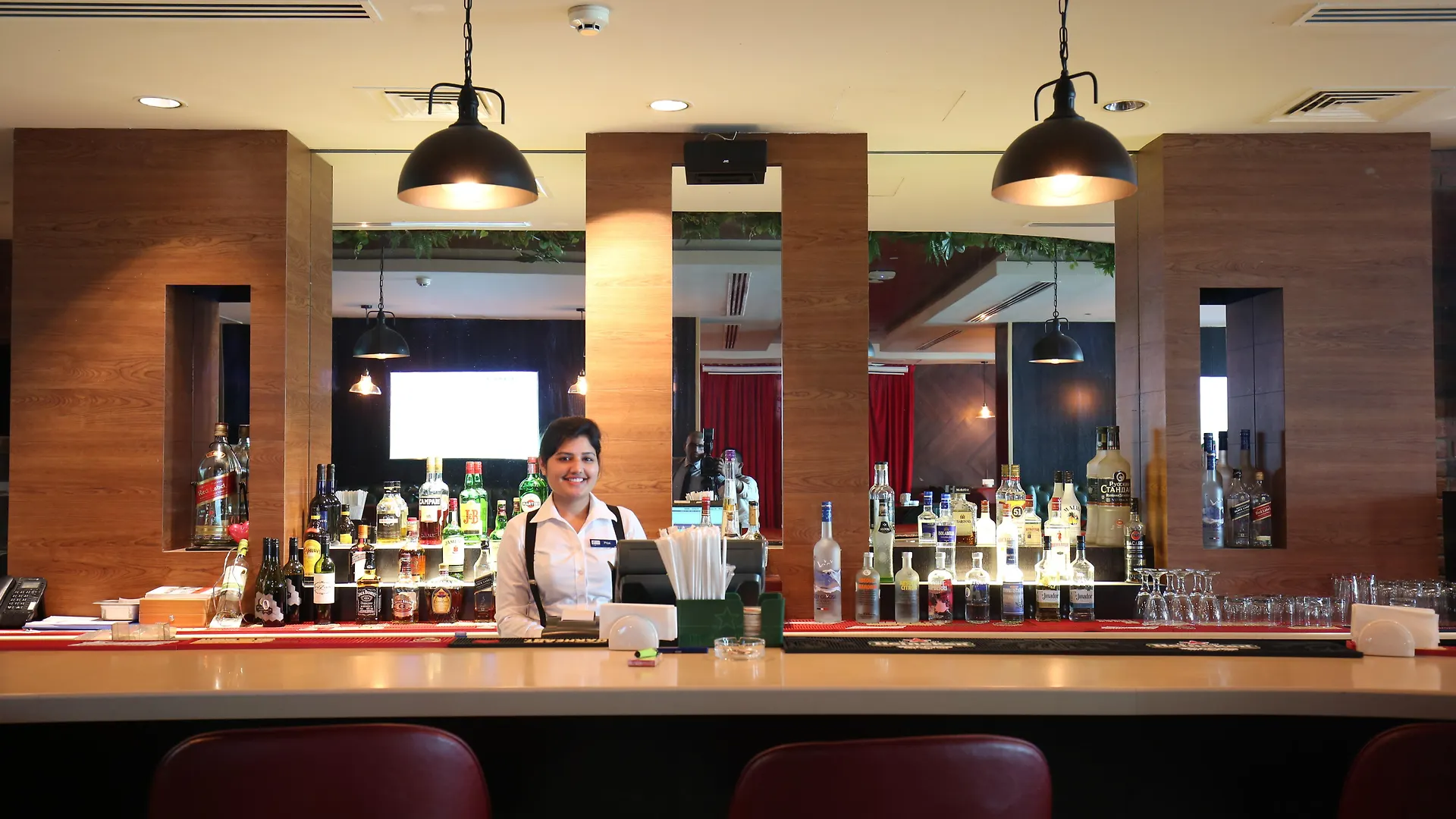 Hotel Holiday Inn Express Dubai Airport By Ihg