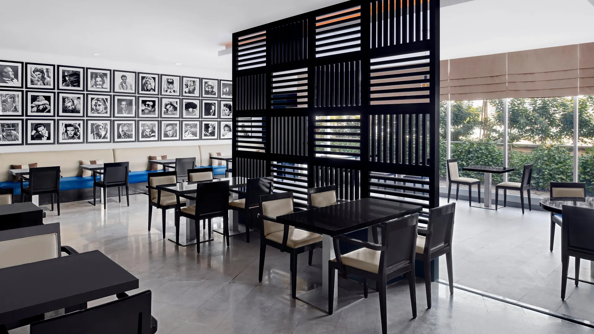 Hotel Holiday Inn Express Dubai Airport By Ihg