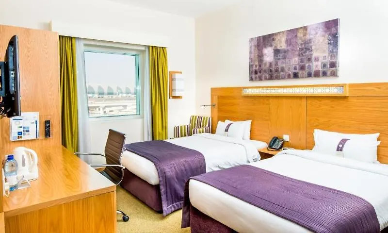 Hotel Holiday Inn Express Dubai Airport By Ihg