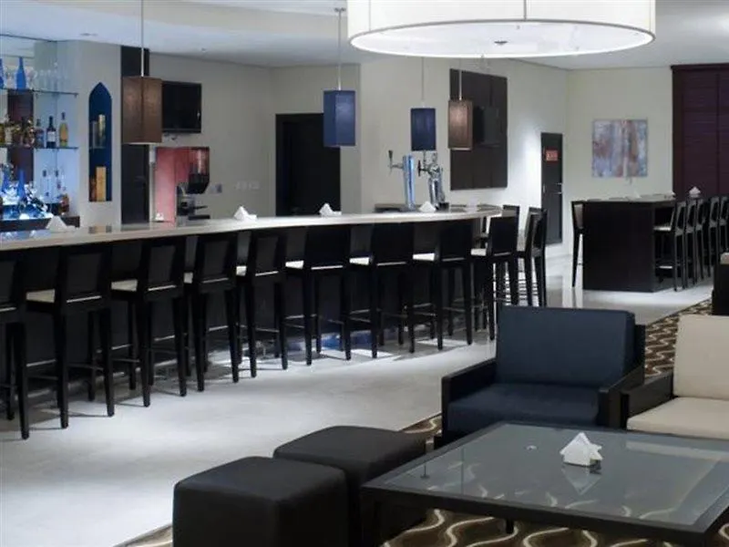 Holiday Inn Express Dubai Airport By Ihg 3*,