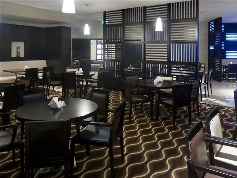 Hotel Holiday Inn Express Dubai Airport By Ihg