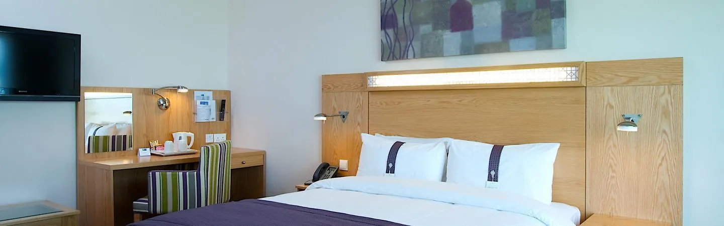 Holiday Inn Express Dubai Airport By Ihg Hotel