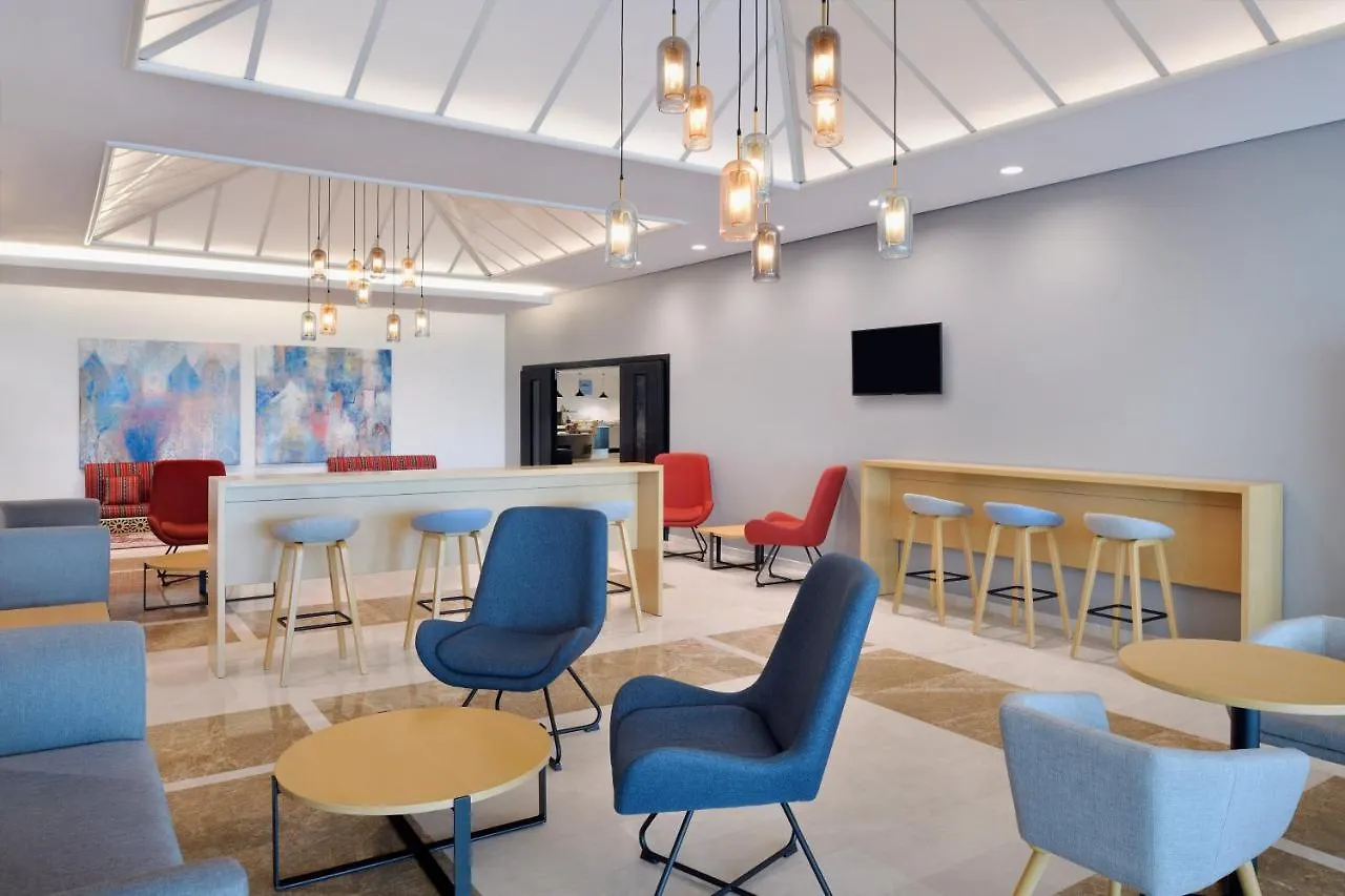 Holiday Inn Express Dubai Airport By Ihg 3*,  United Arab Emirates