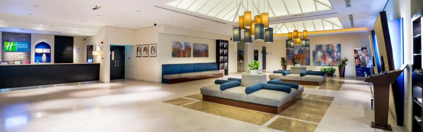 Holiday Inn Express Dubai Airport By Ihg Hotel