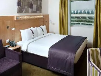 Holiday Inn Express Dubai Airport By Ihg Hotel