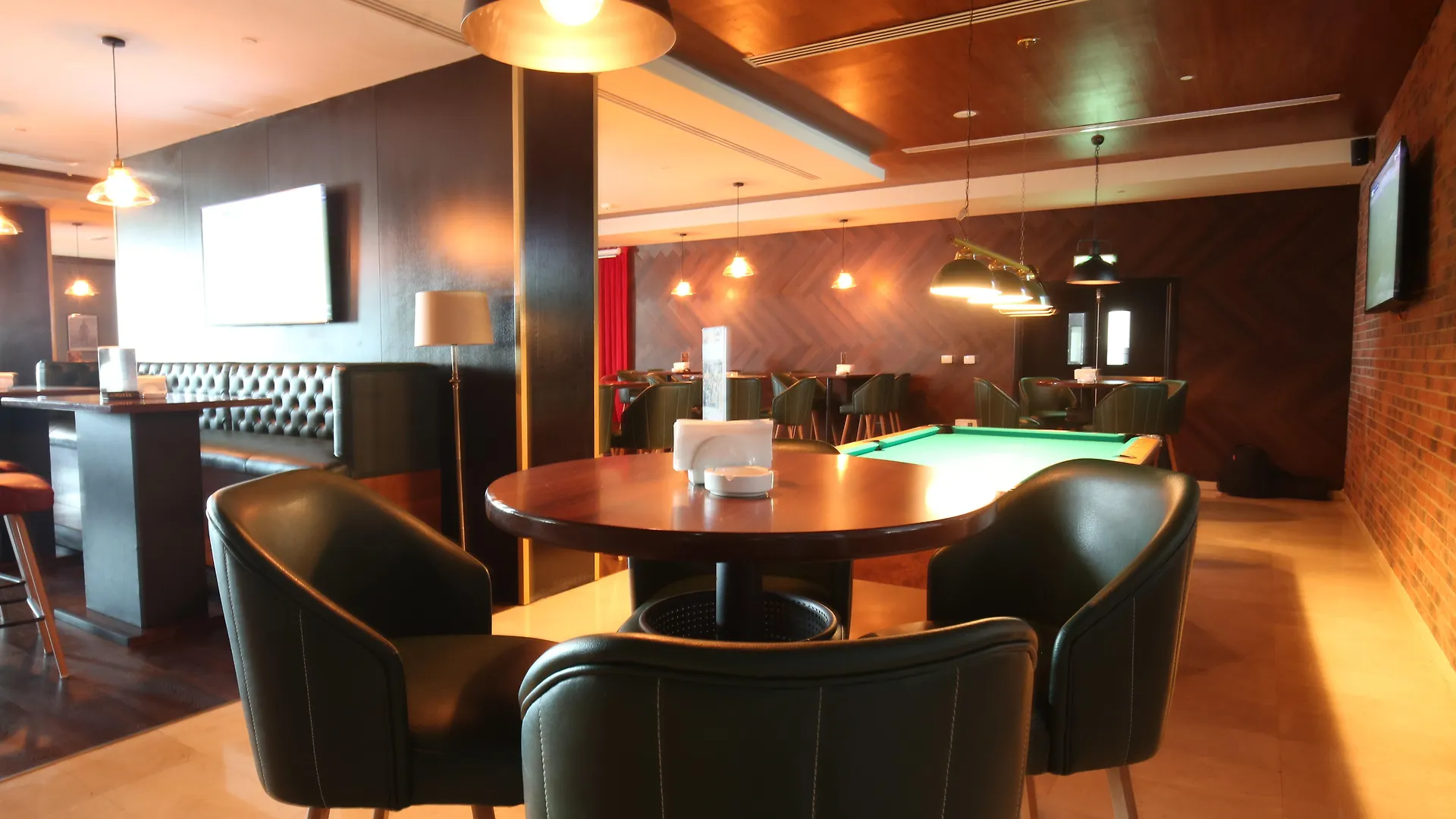 Holiday Inn Express Dubai Airport By Ihg 3*,  United Arab Emirates