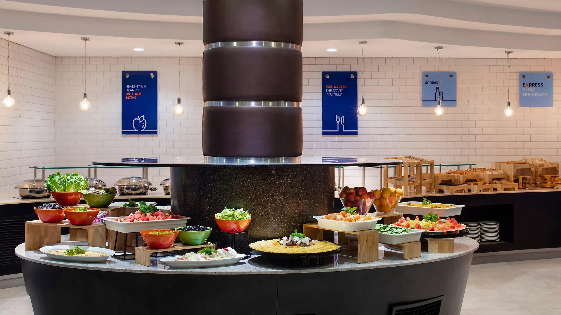 Hotel Holiday Inn Express Dubai Airport By Ihg