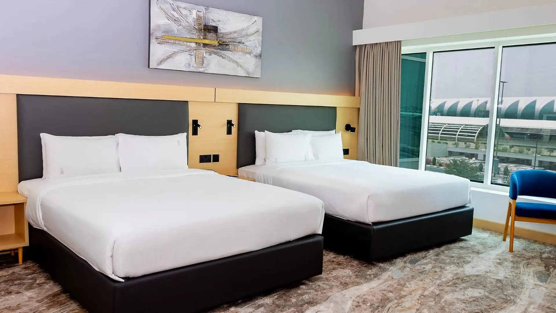Hotel Holiday Inn Express Dubai Airport By Ihg