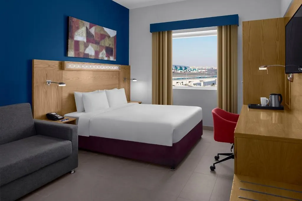 Hotel Holiday Inn Express Dubai Airport By Ihg